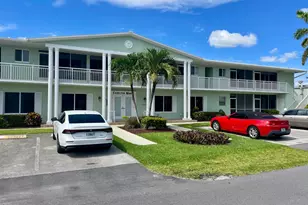 2100 NE 38th St, Lighthouse Point, FL 33064 - Photo 2