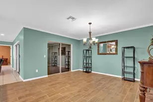 127 Miramar Ave, Royal Palm Beach, FL 33411 - Photo 10