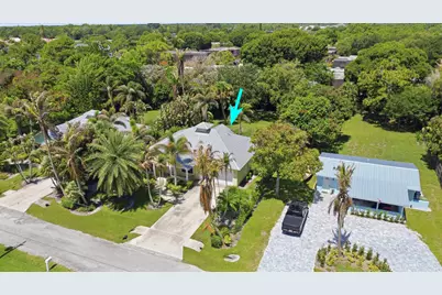 5802 SE Wesley Avenue, Stuart, FL 34997 - Photo 10