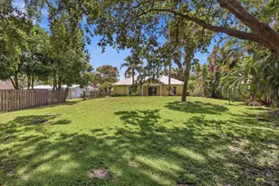 5802 SE Wesley Ave, Stuart, FL 34997 - Photo 10