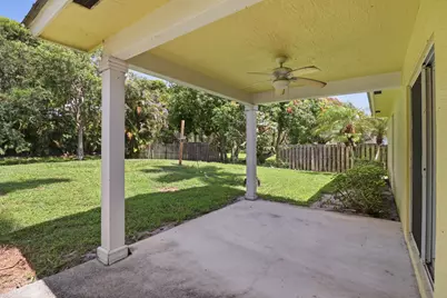 5802 SE Wesley Avenue, Stuart, FL 34997 - Photo 8