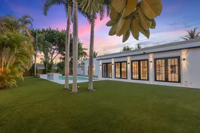 391 W Riverside Drive, Tequesta, FL 33469 - Photo 12