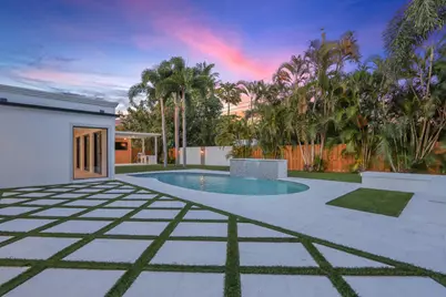 391 W Riverside Drive, Tequesta, FL 33469 - Photo 10