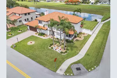 6431 Olde Moat Way, Davie, FL 33331 - Photo 6
