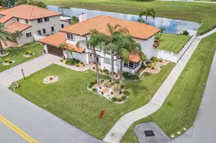 6431 Olde Moat Way, Davie, FL 33331 - Photo 6