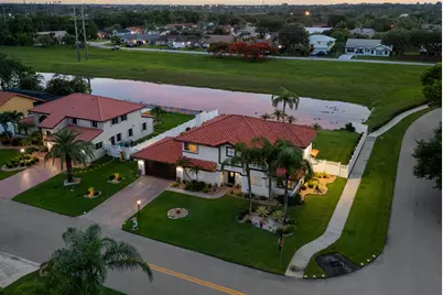 6431 Olde Moat Way, Davie, FL 33331 - Photo 8
