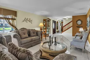 6431 Olde Moat Way, Davie, FL 33331 - Photo 10