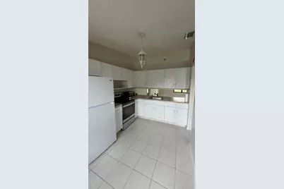 5460 S Lakewood Cir S #C, Margate, FL 33063 - Photo 10
