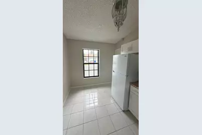 5460 S Lakewood Cir S #C, Margate, FL 33063 - Photo 12