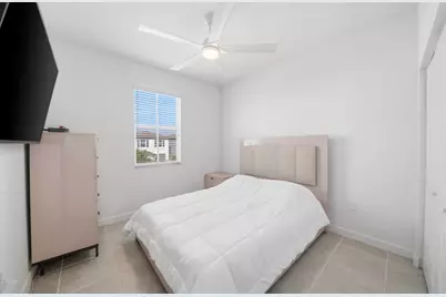 2324 NW 130th Street, Miami, FL 33167 - Photo 10
