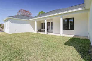 10631 Lighter Wood Ln, Fort Pierce, FL 34945 - Photo 12