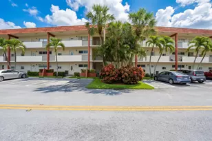 8970 S Hollybrook Blvd, Pembroke Pines, FL 33025 - Photo 24