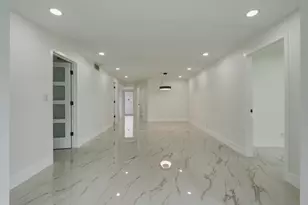 8970 S Hollybrook Blvd, Pembroke Pines, FL 33025 - Photo 14