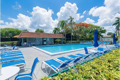 8970 S Hollybrook Boulevard #205, Pembroke Pines, FL 33025 - Photo 20