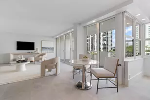 2800 E Sunrise Blvd, Fort Lauderdale, FL 33304 - Photo 8