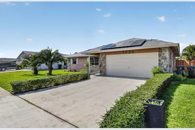 7625 Woodland Creek Lane, Lake Worth, FL 33467 - Photo 4