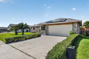7625 Woodland Creek Ln, Lake Worth, FL 33467 - Photo 4