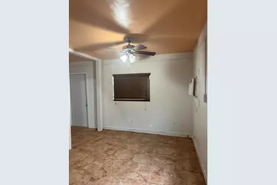 2620 SW 55th Avenue, West Park, FL 33023 - Photo 6