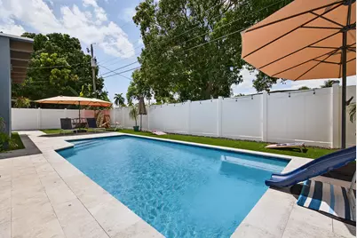 729 NW 29th Court, Wilton Manors, FL 33311 - Photo 2