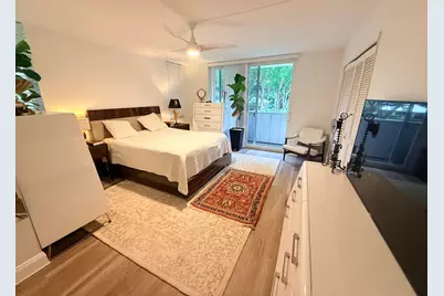 907 Cypress Terrace #201, Pompano Beach, FL 33069 - Photo 4