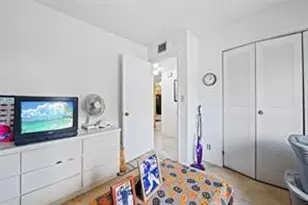504 Gardens Dr, Pompano Beach, FL 33069 - Photo 14
