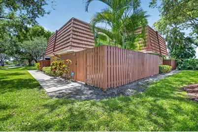 1565 Augusta Circle #103, Delray Beach, FL 33445 - Photo 1