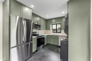 321 NE 59th St, Oakland Park, FL 33334 - Photo 6