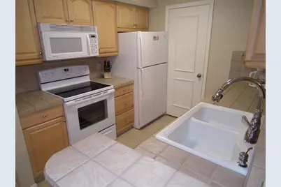 815 W Boynton Beach Boulevard #10-103, Boynton Beach, FL 33426 - Photo 8