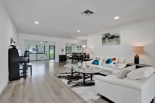 2042 SW 17th Cir, Deerfield Beach, FL 33442 - Photo 12