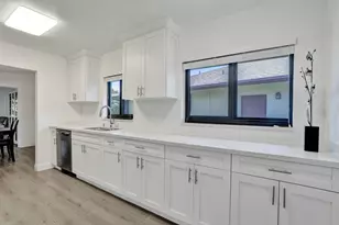 2042 SW 17th Cir, Deerfield Beach, FL 33442 - Photo 18