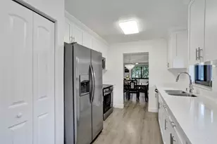 2042 SW 17th Cir, Deerfield Beach, FL 33442 - Photo 20