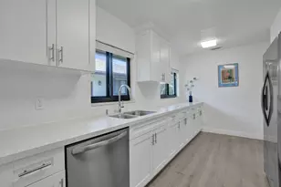 2042 SW 17th Cir, Deerfield Beach, FL 33442 - Photo 18