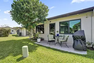 2042 SW 17th Cir, Deerfield Beach, FL 33442 - Photo 48