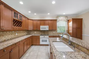 9100 Dupont Pl, Wellington, FL 33414 - Photo 14