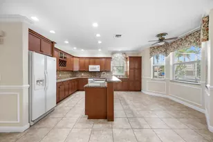 9100 Dupont Pl, Wellington, FL 33414 - Photo 12