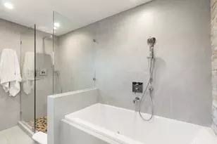 1425 Middle River Dr, Fort Lauderdale, FL 33304 - Photo 44