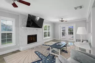 121 Queen Eugenia Ct, Hutchinson Island, FL 34949 - Photo 10