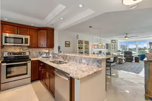 930 Dogwood Dr, Delray Beach, FL 33483 - Photo 4