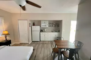 828 NE 17th Ave, Fort Lauderdale, FL 33304 - Photo 1