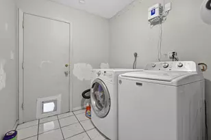 2171 Amesbury Cir, Wellington, FL 33414 - Photo 34