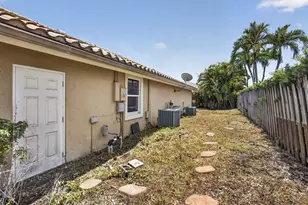 2171 Amesbury Cir, Wellington, FL 33414 - Photo 48