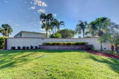 2566 S Garden Dr S #306, Lake Worth, FL 33461 - Photo 2