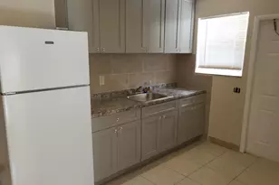 224 N 57th Ave, Hollywood, FL 33021 - Photo 4