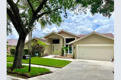 921 Lakewood Court, Weston, FL 33326 - Photo 1