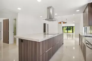 21922 Cypress Dr, Boca Raton, FL 33433 - Photo 4