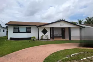 6641 Emerald Lake Dr, Miramar, FL 33023 - Photo 2