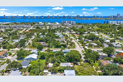 315 Hawthorne Drive, Lake Park, FL 33403 - Photo 36