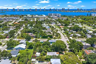 315 Hawthorne Dr, Lake Park, FL 33403 - Photo 36