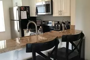 1040 Lake Shore Dr, Lake Park, FL 33403 - Photo 4
