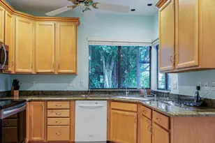 3390 SE Putnam Ct, Stuart, FL 34997 - Photo 12